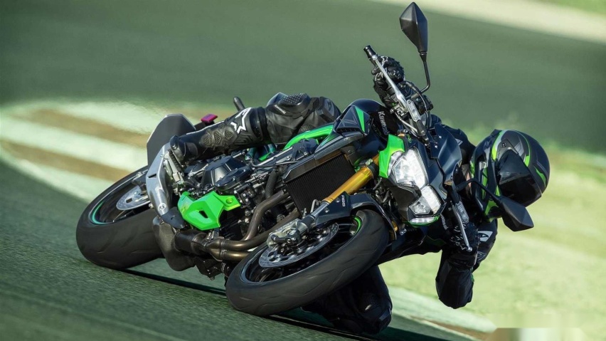 金色前减震、Brembo刹车，川崎Z900 SE正式登场