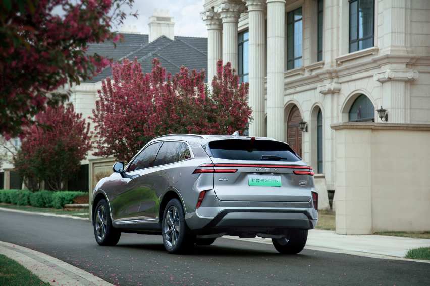 可油可电的大五座SUV，新摩卡DHT-PHEV和护卫舰07，怎么选？
