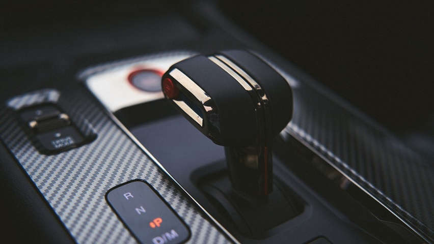 拳打领克脚踢GTI！13.80万买这影豹 BBA都能随便崩？