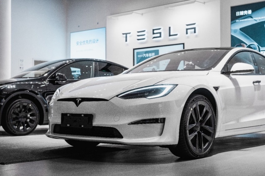 特斯拉全新Model S已就位！电动车性能继续超越燃油车