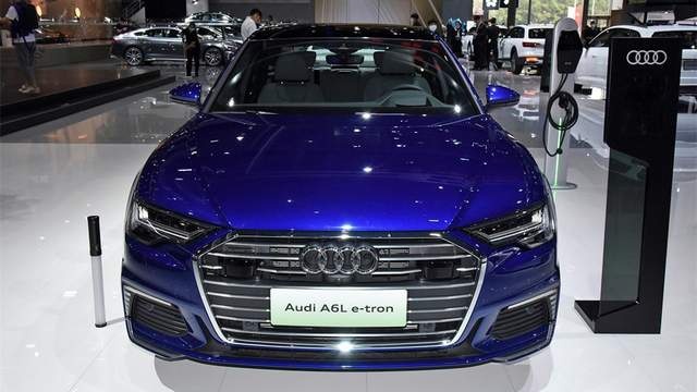 豪华插混中大型车，S90续航、动力更强，配置不如A6L？