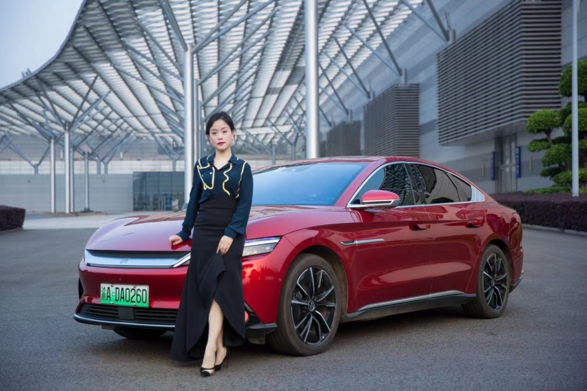 三次选择比亚迪的美女律师丨她与Ta之间有着怎样的“爱情故事”？