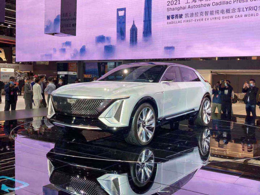 有关于LYRIQ背后的故事！凯迪拉克IQ空间解锁更多“玩法”