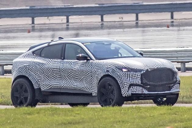 新福特Mustang Mach-E谍照曝光，造型跨界时尚