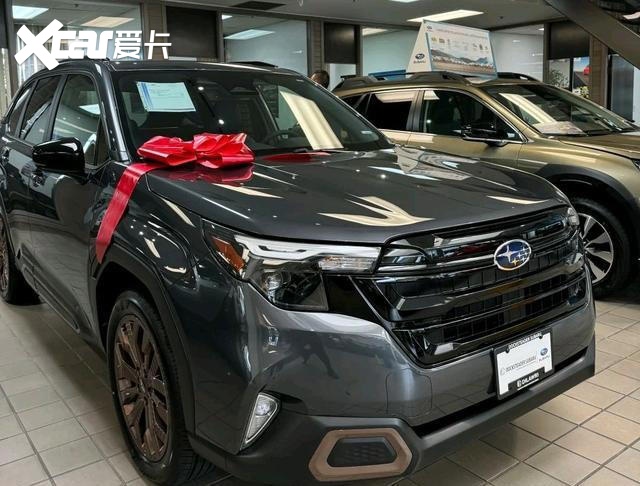 全新斯巴鲁森林人，约20万元，外观硬朗霸气，搭载2.5L混合动力！