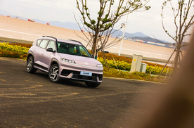 破局同质化？试驾北京现代EO羿欧！