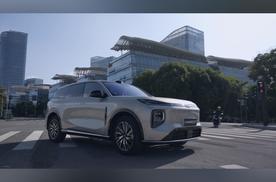 2026春晚分会场又现神仙操作,明星雪地狂飙就靠长安启源Q07