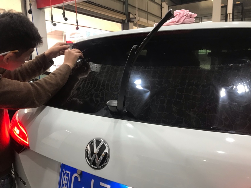 Yatigo亚特固告诉你：十多万的车，应该贴什么车膜？