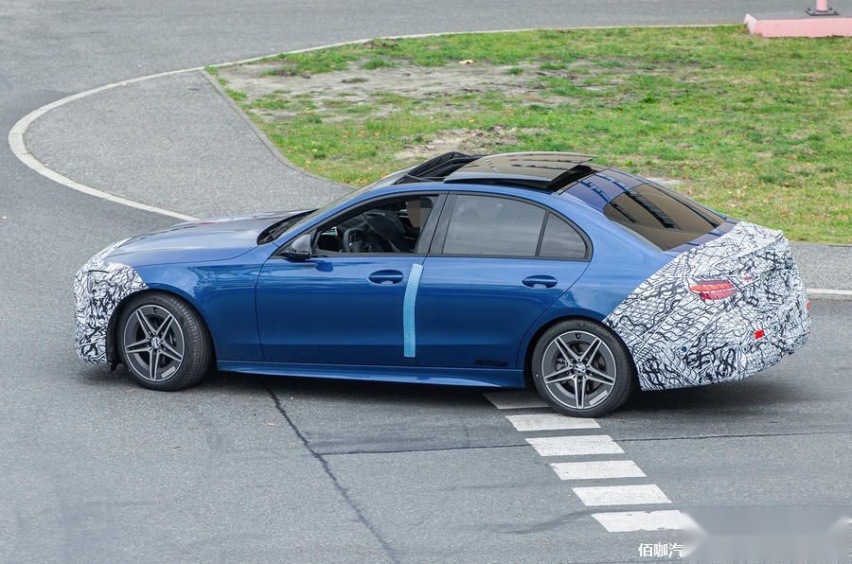 mercedes_c-class_06.jpg