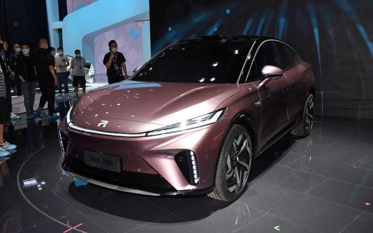 上汽R品牌更名飞凡汽车，能“飞”多远？