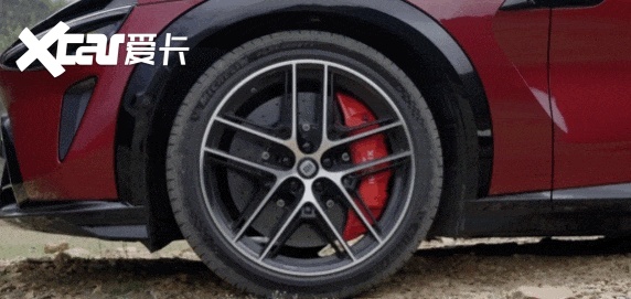 纽北最速量产SUV!小米YU7GT硬核细节全盘点|动态体验 纽北最速量产SUV!小米YU7 GT 硬核细节全盘点 | 动态体验