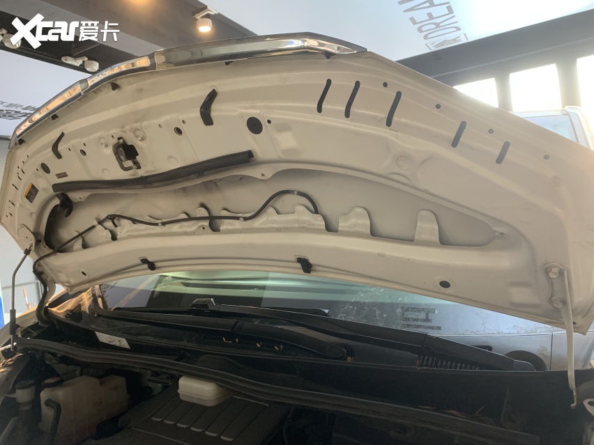 东营浩声丰田埃尔法汽车隔音改装大白鲨 针对隔音施工全搞定