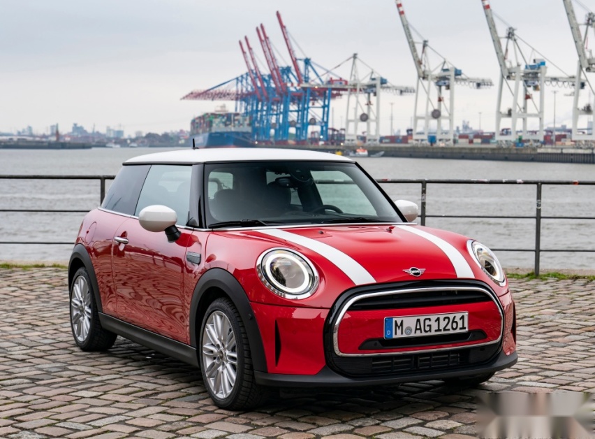 长城版“MINI”，不烧油能上绿牌，6万多能买，月销已过万辆