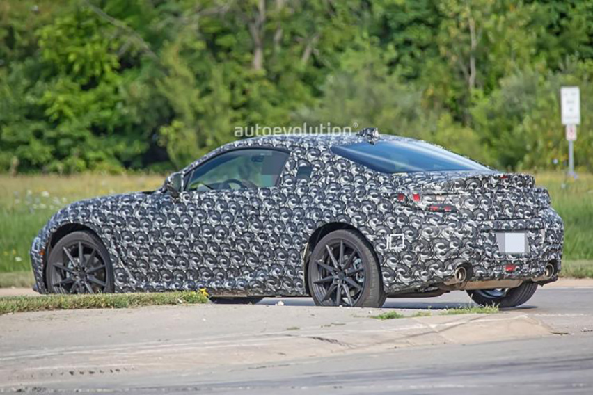BRZ/86路试谍照曝光 外形大改 预计搭载2.4L发动机