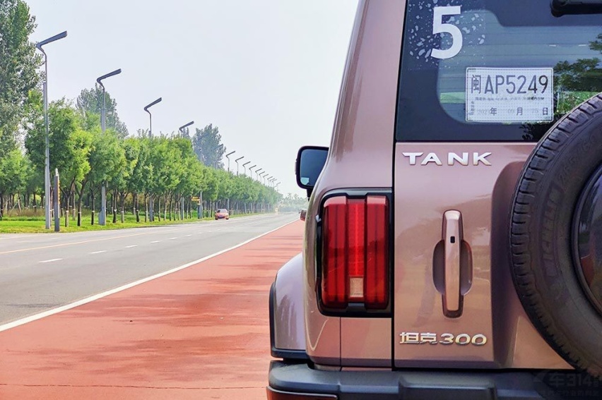 谁是最火国产车 坦克300目前一车难求