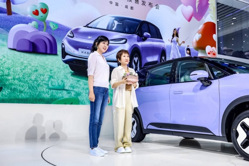 极狐考拉成都车展预售！13.38万- 17.18万元，育儿神车？