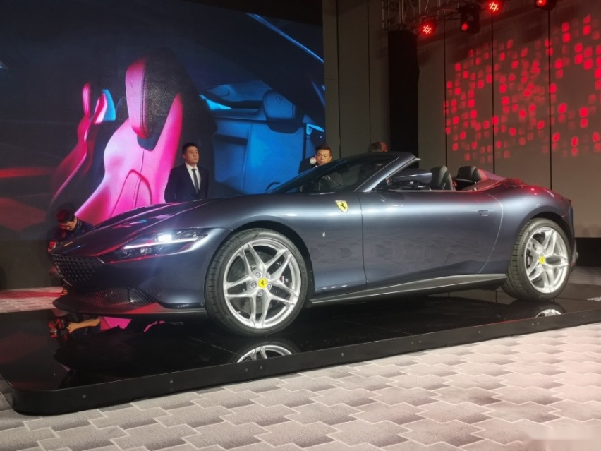 最别致的“法拉利”，聊聊Ferrari Roma Spider