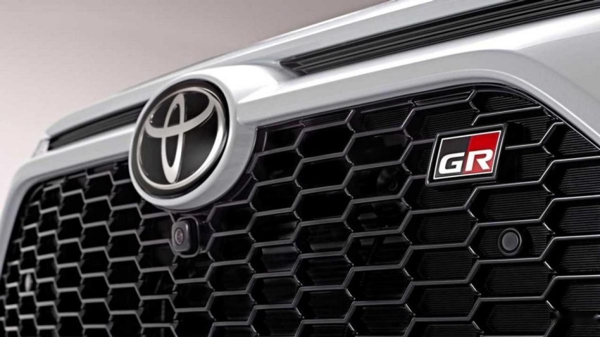 有望引入！丰田RAV4新款车型海外上市，插混动力/售价约50万
