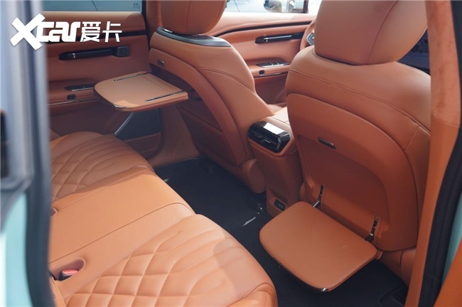 18 万买大五座纯电 SUV，广汽昊铂HT和智己LS6纯电该怎么选？