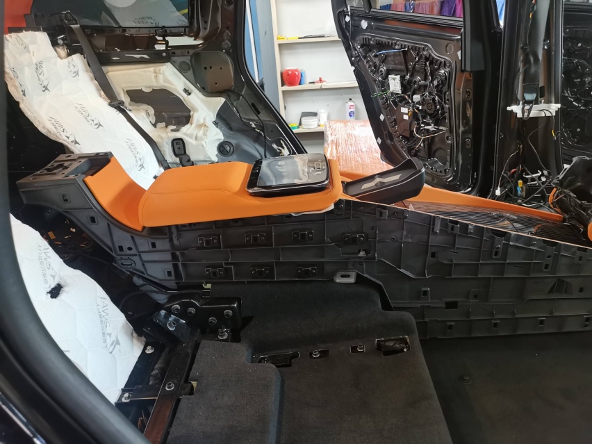 22款奔驰GLS450升级迈巴赫GLS600七座改四座、爱马仕橙