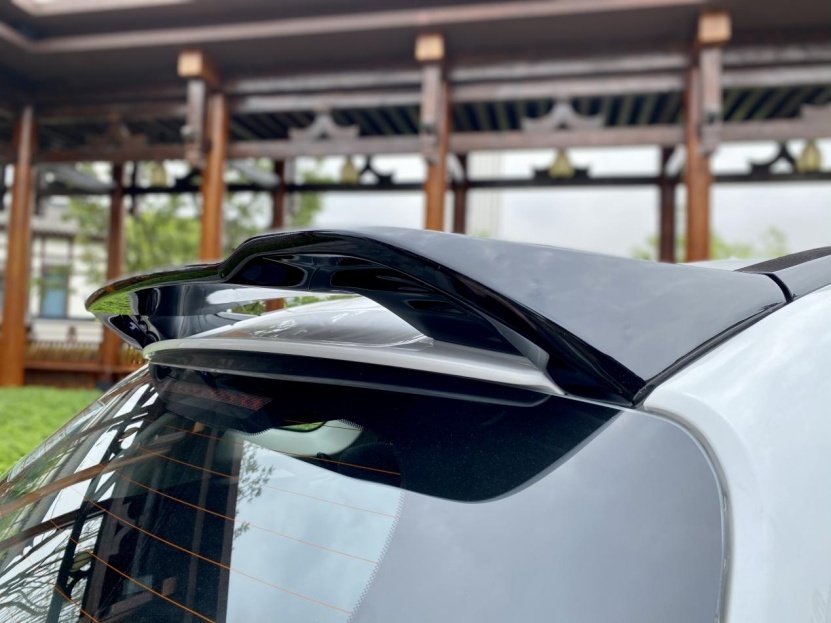这或许是10万能买到最运动的SUV，百公里加速7.7秒
