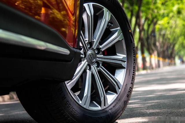 广汽传祺GS4：听说SUV Coupe要火？