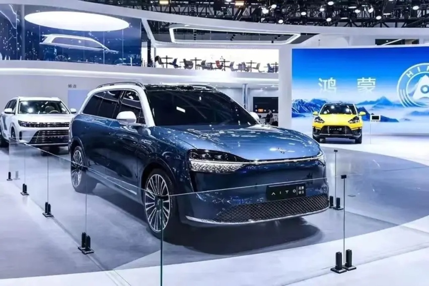即将上市 问界M9预订量超过3.3万辆