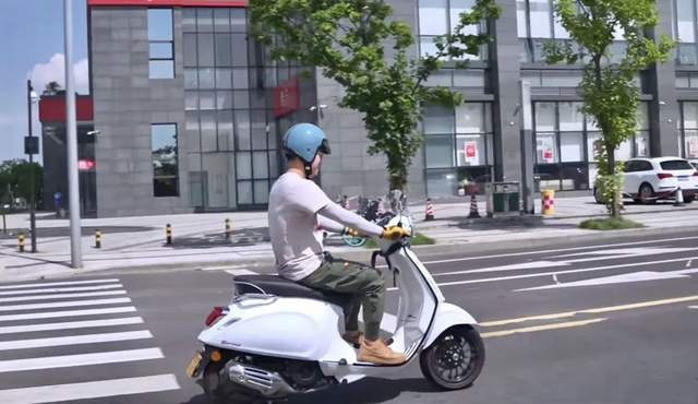 标致姜戈/Vespa冲刺横评：都是高颜值踏板，要比“信仰之力”？