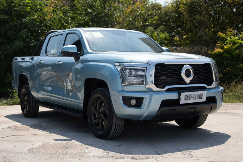 全新哈弗H5实拍谍照，定位大型SUV，还是非承载式车身