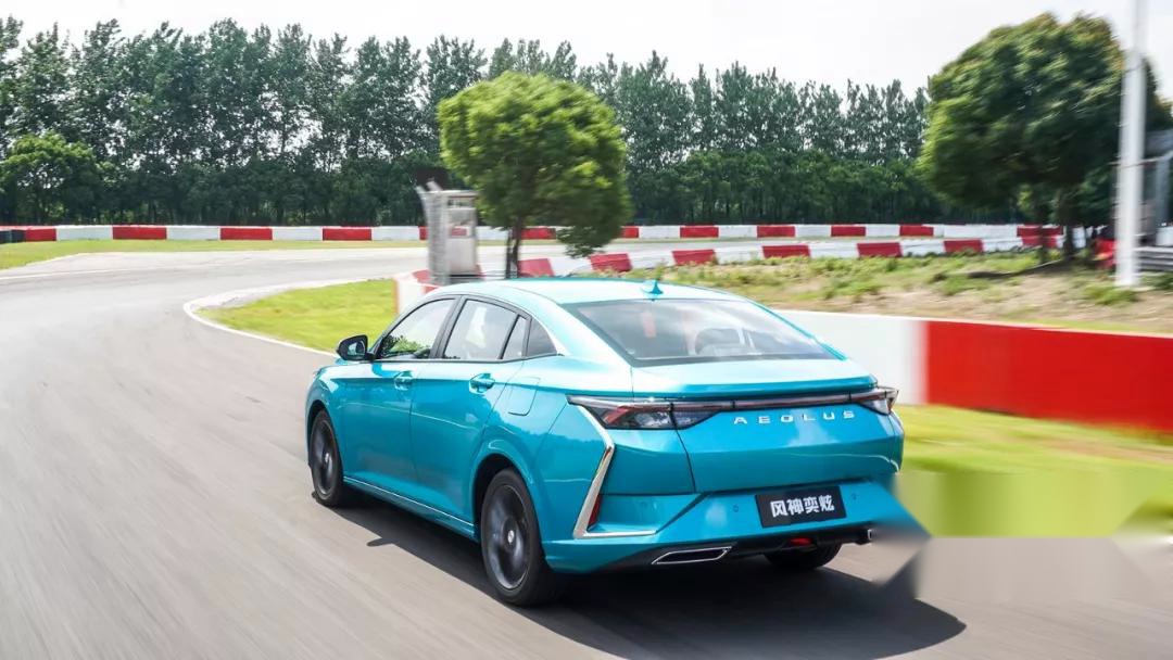 这是一台深得法系扭力梁精髓的国产操控神车…