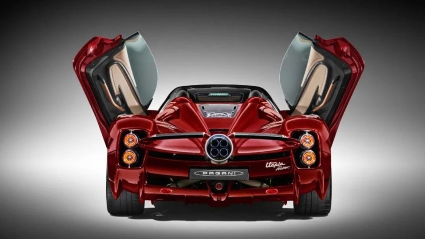 帕加尼Utopia Roadster，限量130台