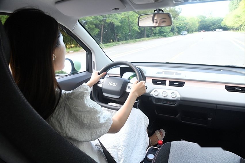 没想到A00级车以这种方式重新回归赛道，奇瑞QQ冰淇淋的逆袭
