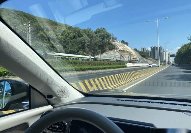 3天干了1300公里，纯电车跑长途自驾游能不能行？