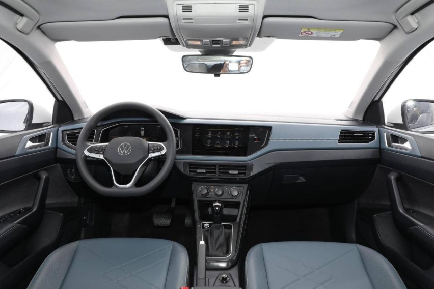 试驾大众朗逸XR：手握十万块，能买带Carplay的大众？