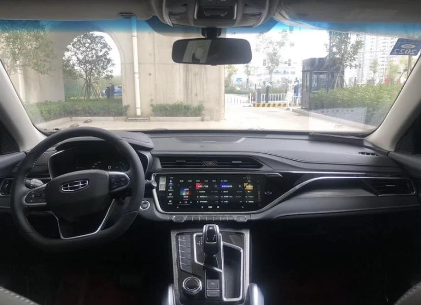 开习惯了吉利博越，再开长安的这款SUV，感觉差距真的好大