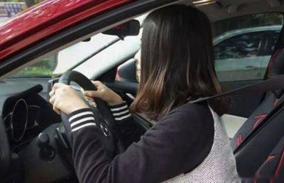 新手有没有必要买二手车练手？网友：怕就买，不怕就买新车