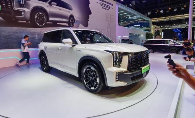 传祺ES9首秀定目标：30万元以内最好插电混动SUV