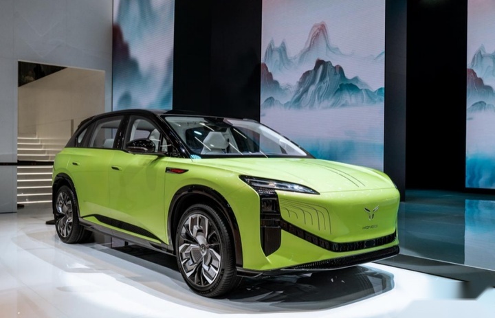 2023上海车展丨内塑民族底蕴，看红旗演绎东方豪车