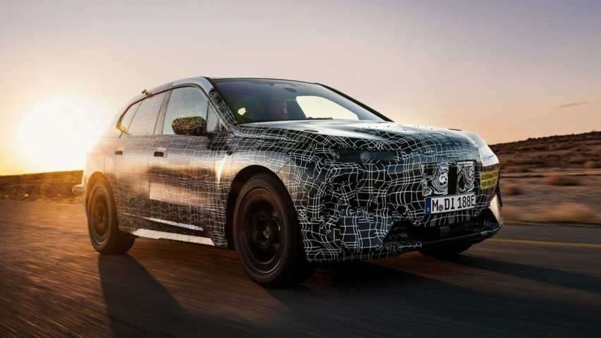 i系列旗舰SUV，Model X最强对手，宝马iNEXT曝光