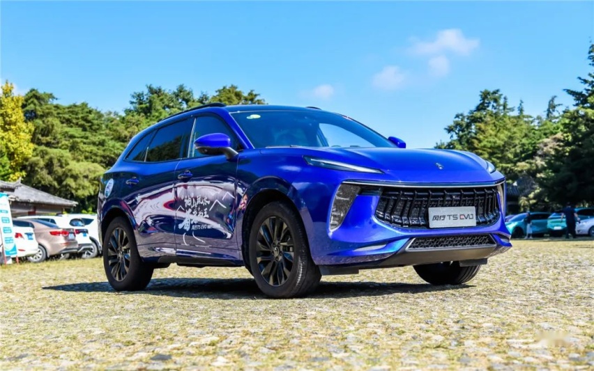 一台国产SUV，我开出4.4L/100km的油耗，秘诀在这里