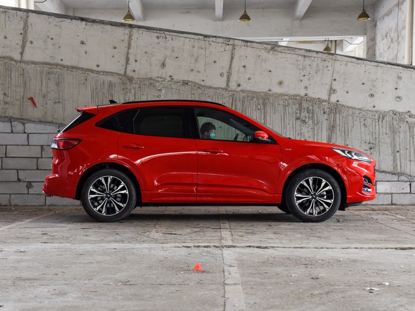 17.98万起而被加价销售的福特SUV  网友说：真超值