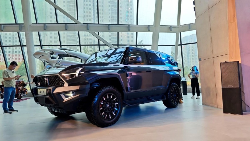 机甲风硬派SUV 体验猛士917 预售价70万元起的狠角色