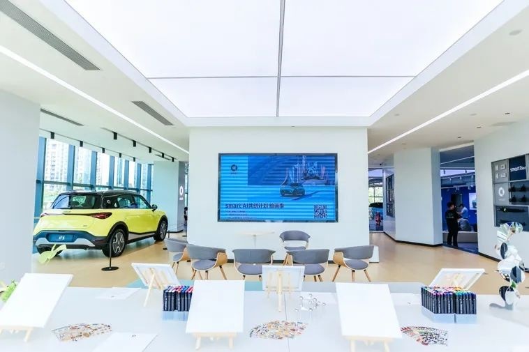 smart的全球旗舰店,开在了成都!