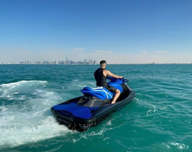 MANSORY迈莎锐Jet Ski 水上摩托艇，迪拜海域最美风景线！