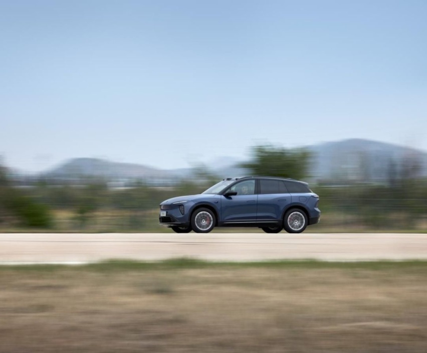 30万级家用SUV，全新蔚来ES6 和理想L7怎么选？