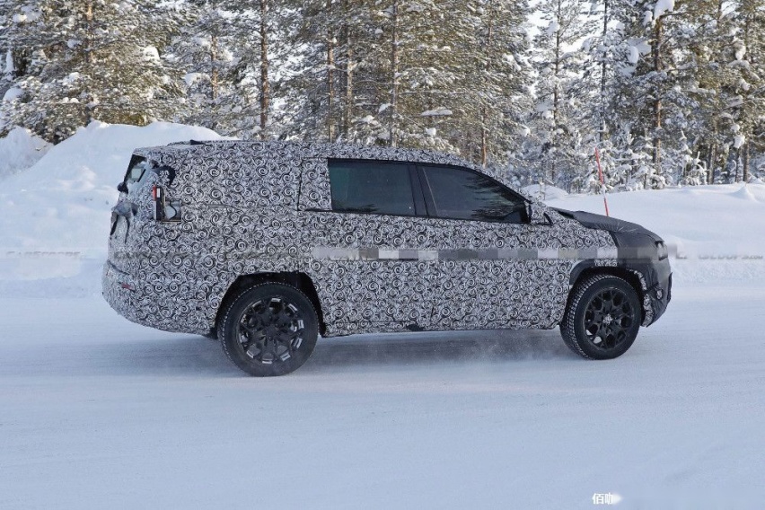 2022-Jeep-Compass-7.jpg