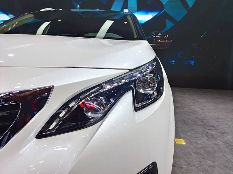 2020成都车展：搭1.6T发动机，实拍标致4008PHEV
