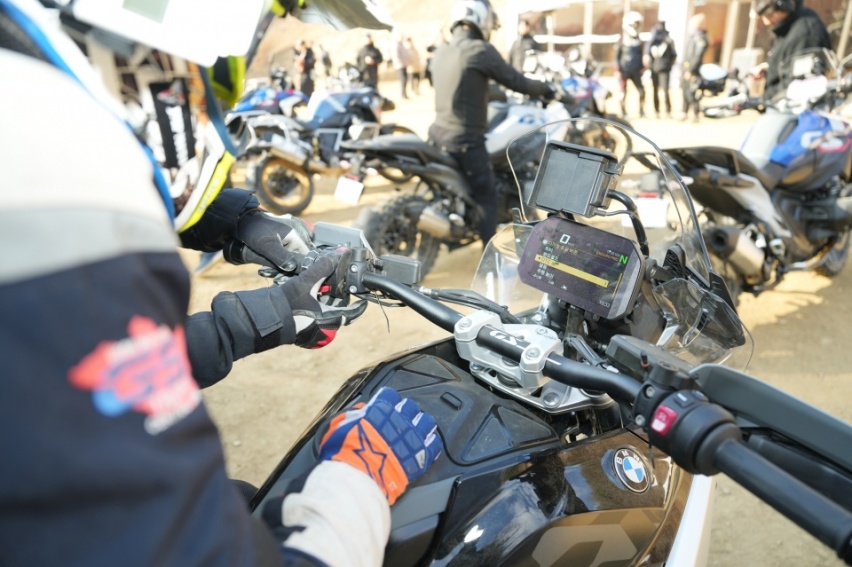 宝马R1300GS：全新细分市场的自行车(图2)