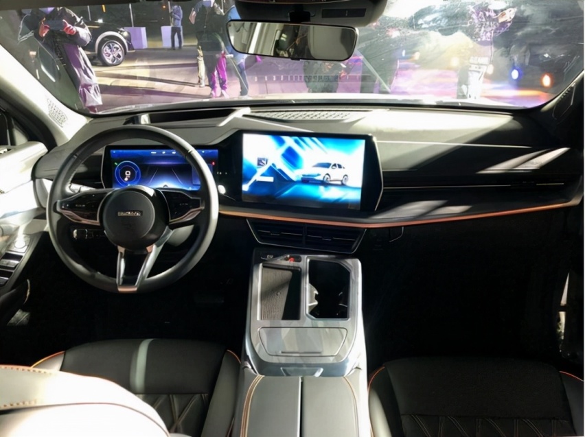 新科技旗舰SUV，哈弗神兽来袭！