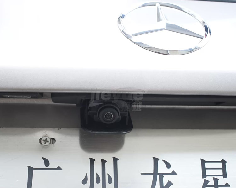 20款奔驰GLC260升级原厂360全景倒车影像案例—星捷越